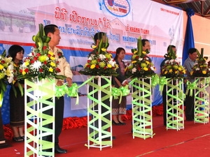 Việt kiều Lào khánh thành nhà máy gạch tuynen